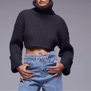 Zara black turtleneck cropped sweater XS